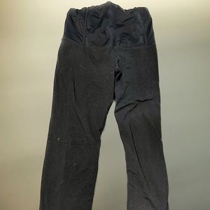 Black Capri Maternity Leggings